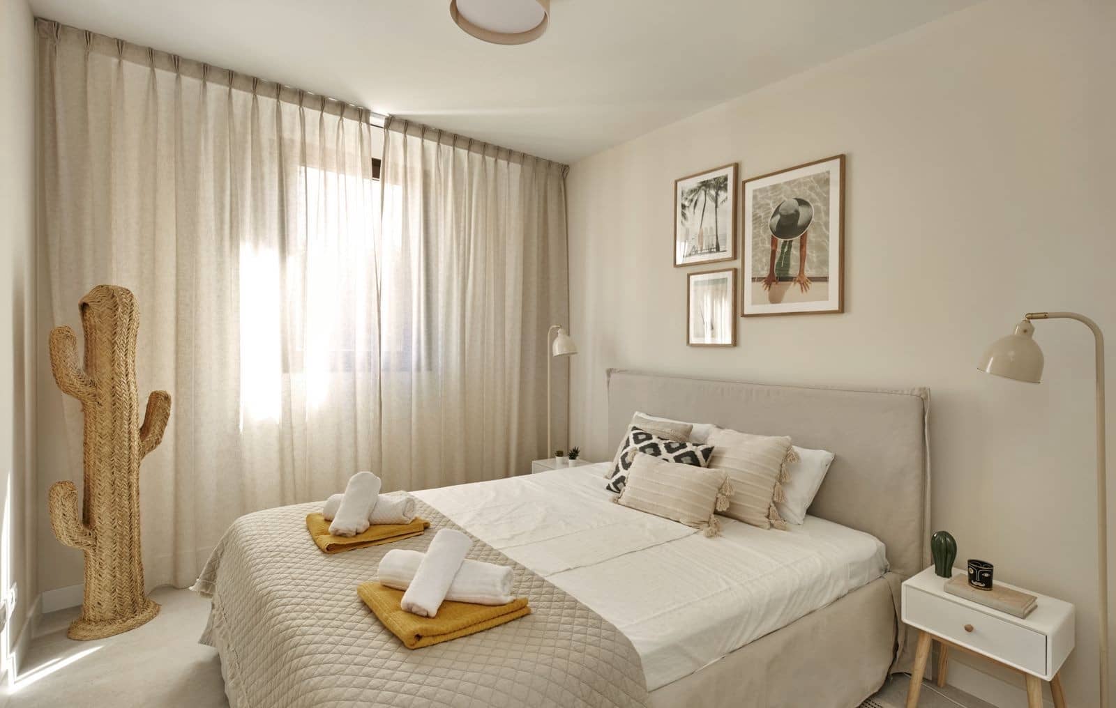 3 bedroom Apartment for sale in Estepona with pool garage - € 735,000 (Ref: 9824945)