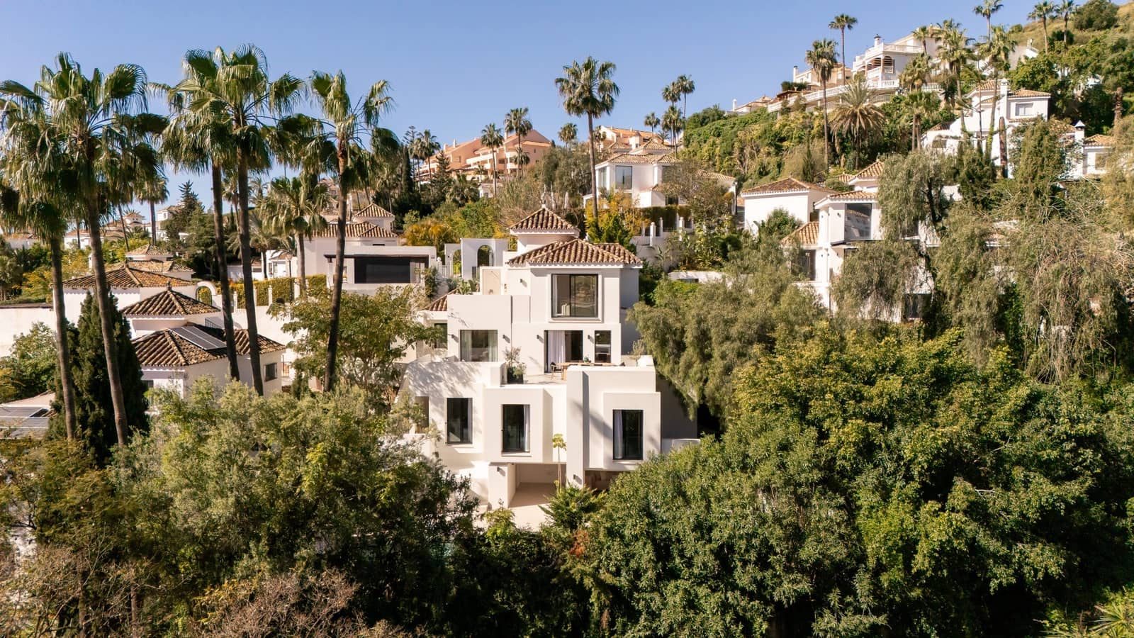6 sovrum Villa till salu i Marbella med pool garage - 2 495 000 € (Ref: 9824947)