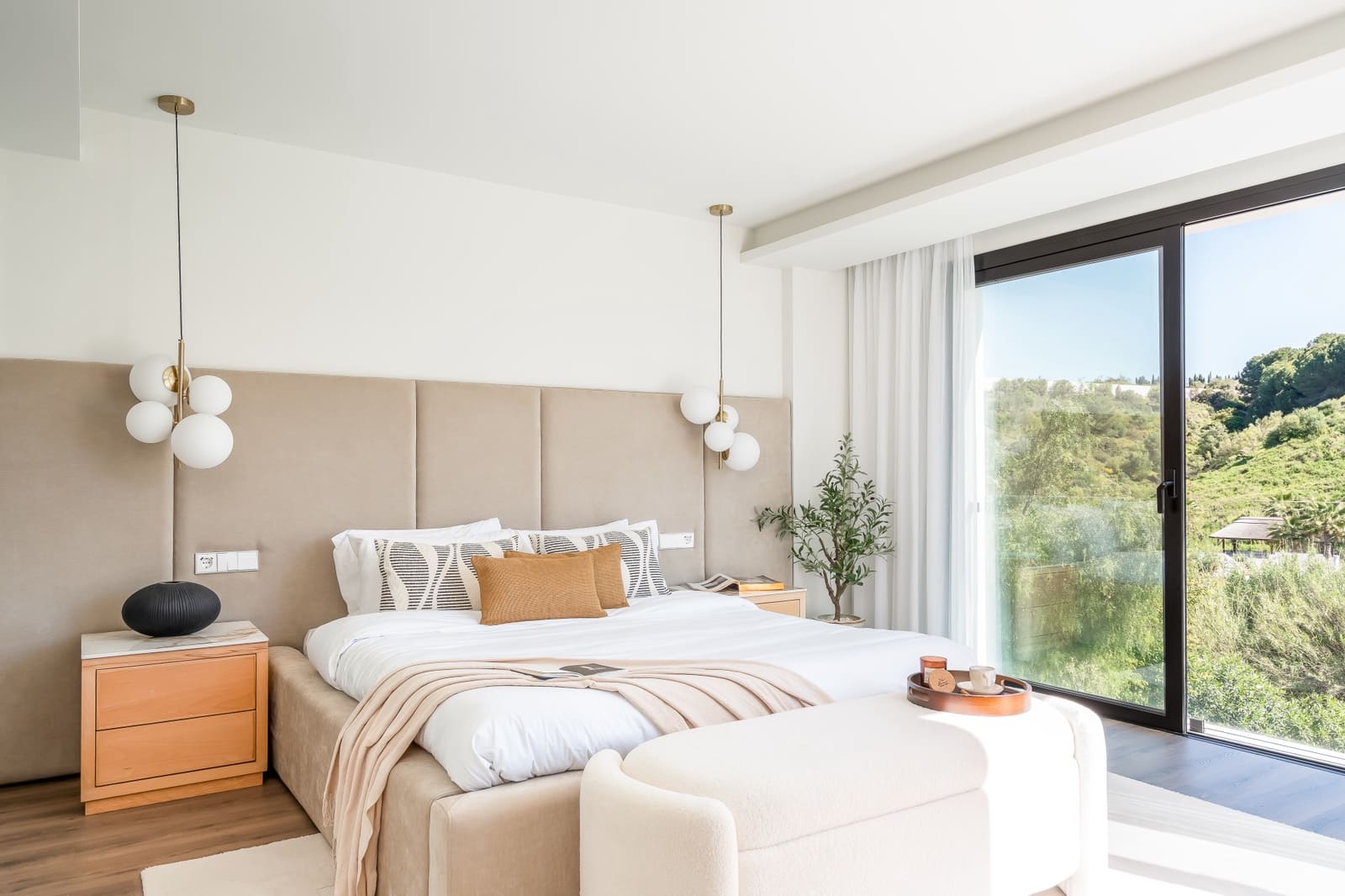 6 sovrum Villa till salu i Marbella med pool garage - 2 495 000 € (Ref: 9824947)
