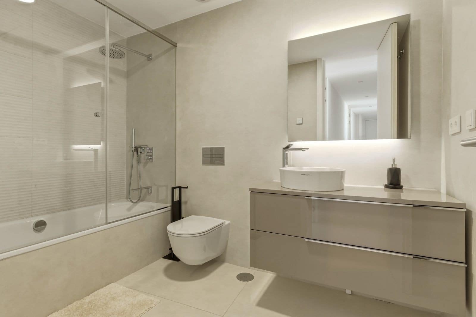 4 sypialnia Apartament na sprzedaż w Estepona z basenem garażem - 2 090 000 € (Ref: 9828991)