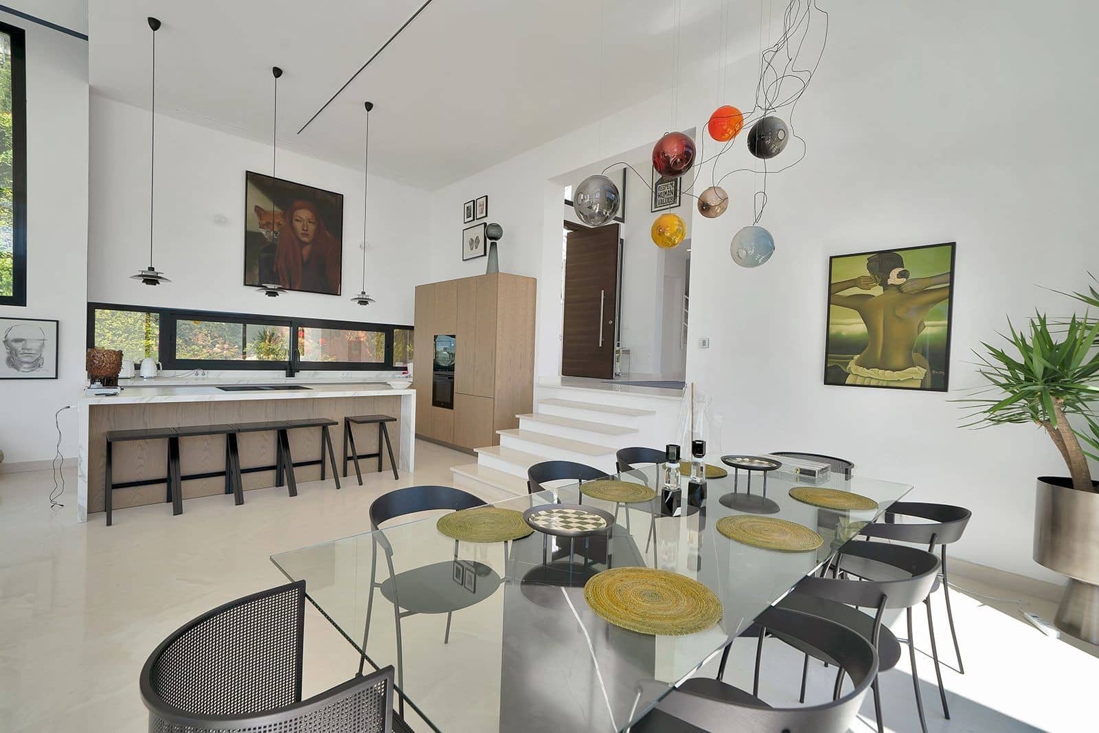 5 bedroom Villa for sale in Benahavis with pool garage - € 3,195,000 (Ref: 9828992)