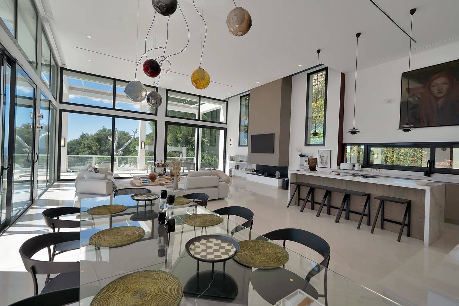5 bedroom Villa for sale in Benahavis with pool garage - € 3,195,000 (Ref: 9828992)