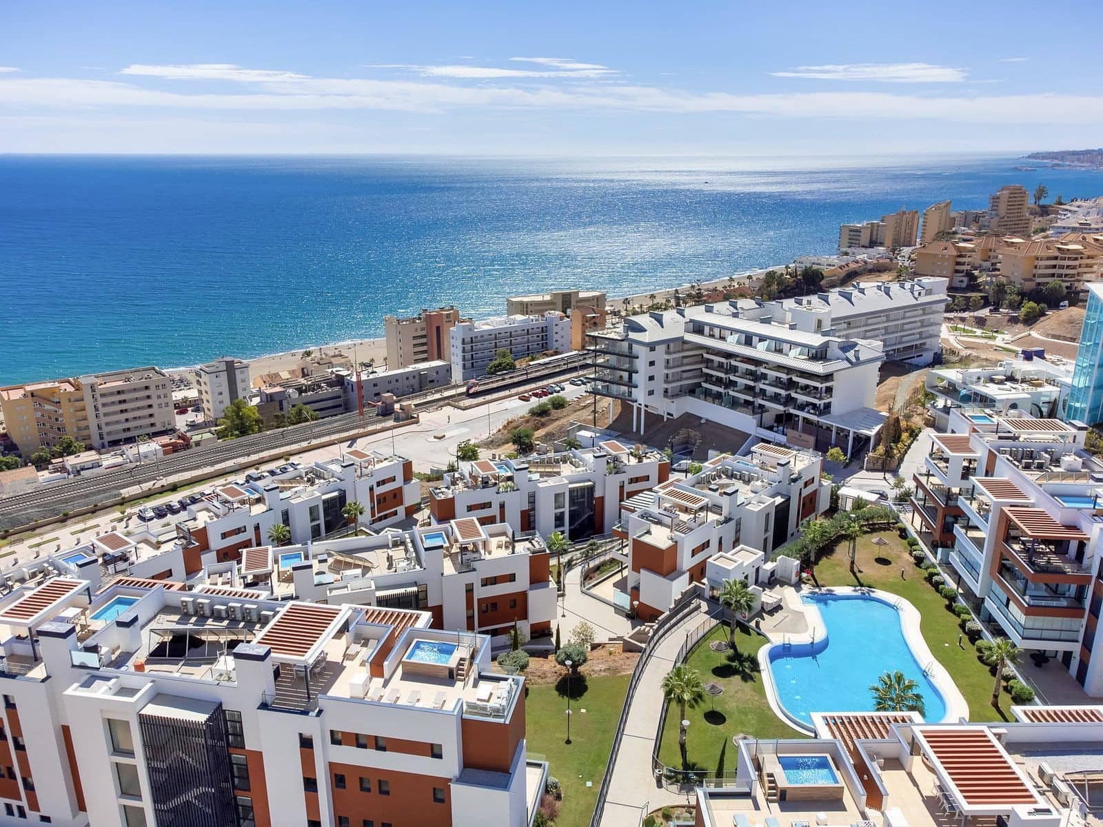 4 soveværelse Lejlighed til salg i Fuengirola med swimmingpool garage - € 719.000 (Ref: 9831222)