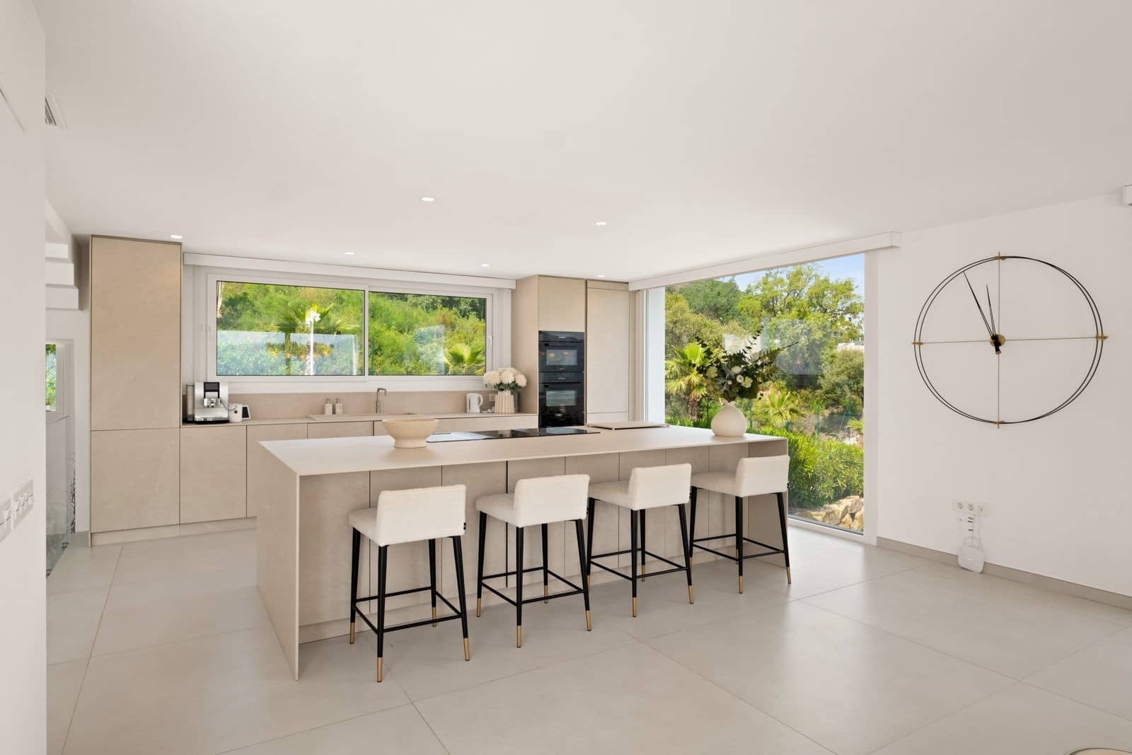 4 sovrum Villa till salu i Marbella med pool garage - 3 650 000 € (Ref: 9831223)
