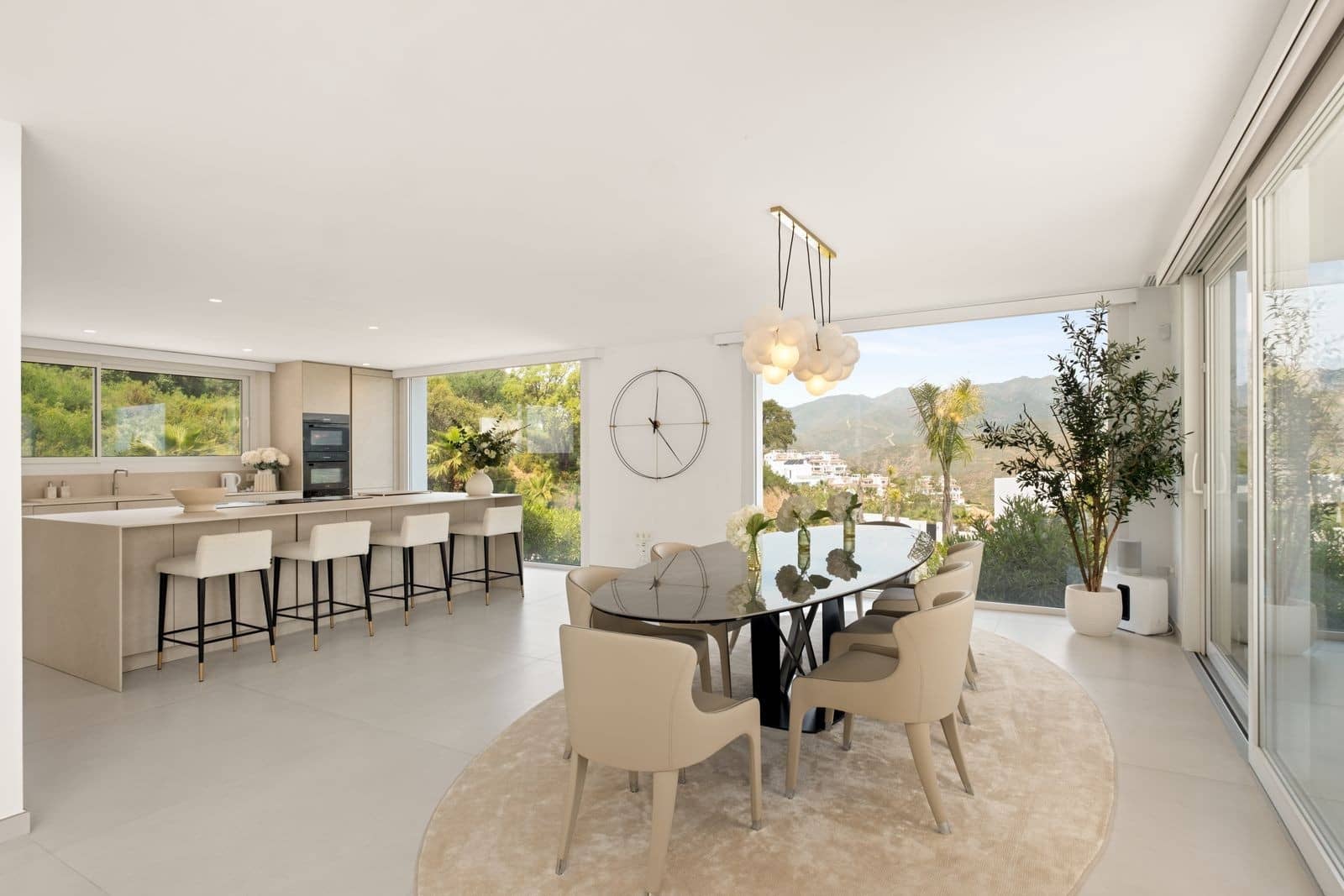 4 sovrum Villa till salu i Marbella med pool garage - 3 650 000 € (Ref: 9831223)