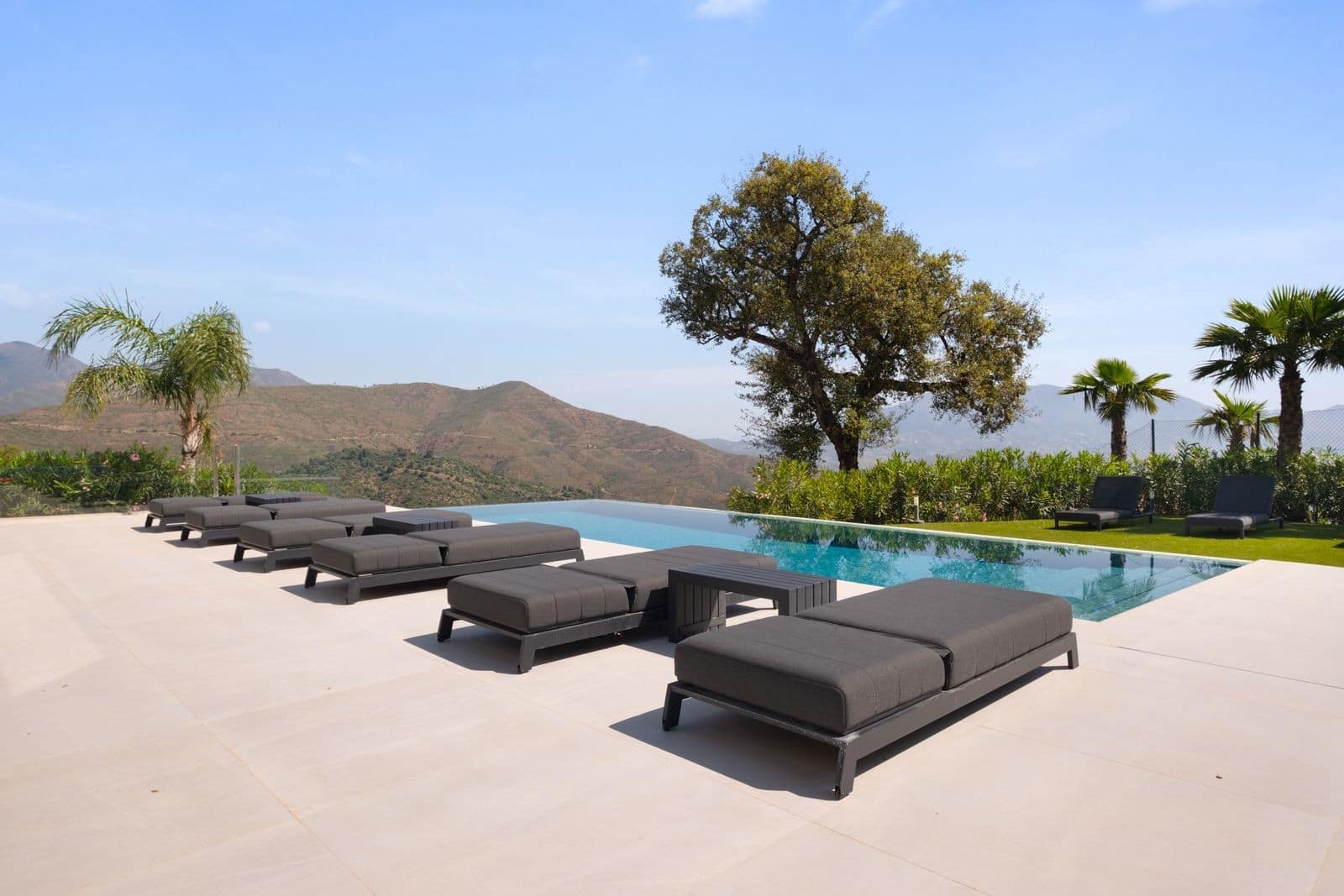 4 sovrum Villa till salu i Marbella med pool garage - 3 650 000 € (Ref: 9831223)