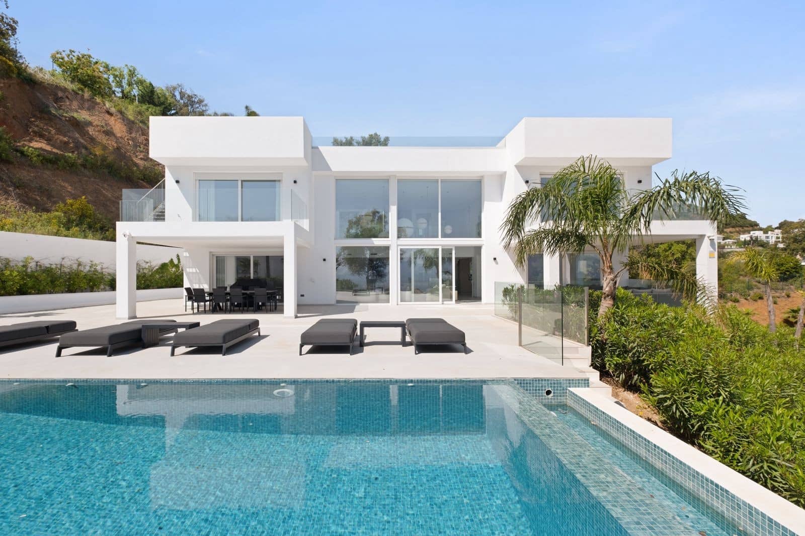 4 sovrum Villa till salu i Marbella med pool garage - 3 650 000 € (Ref: 9831223)