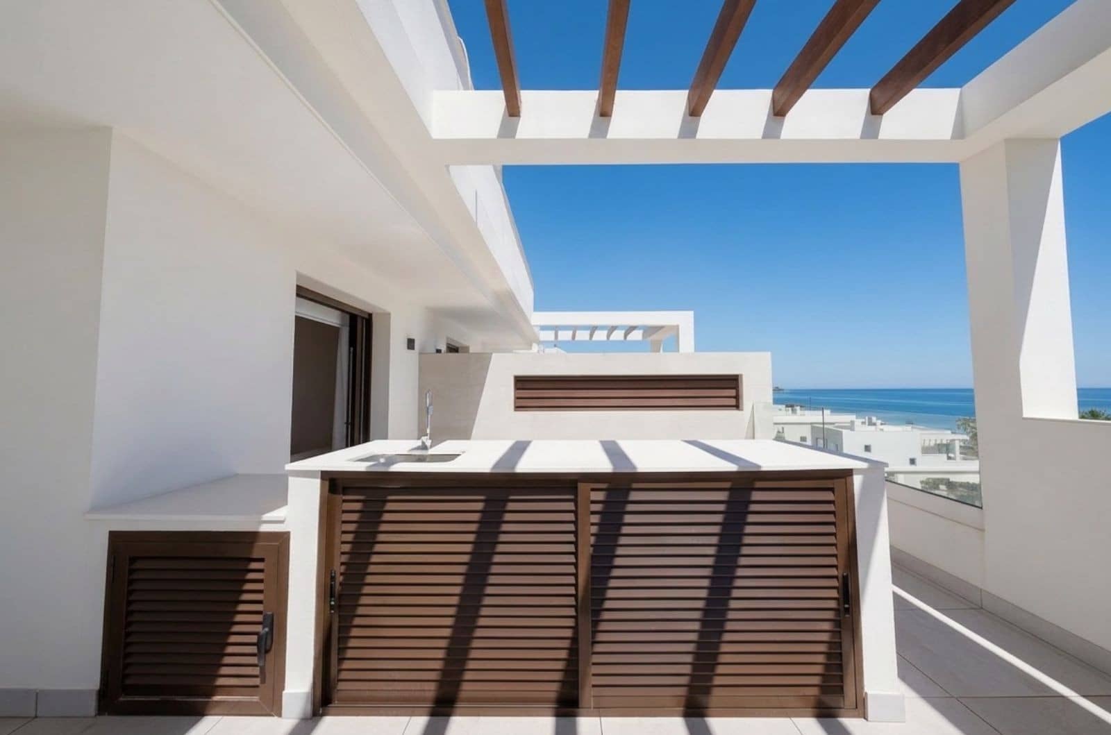 3 bedroom Penthouse for sale in Estepona with pool garage - € 3,800,000 (Ref: 9831224)