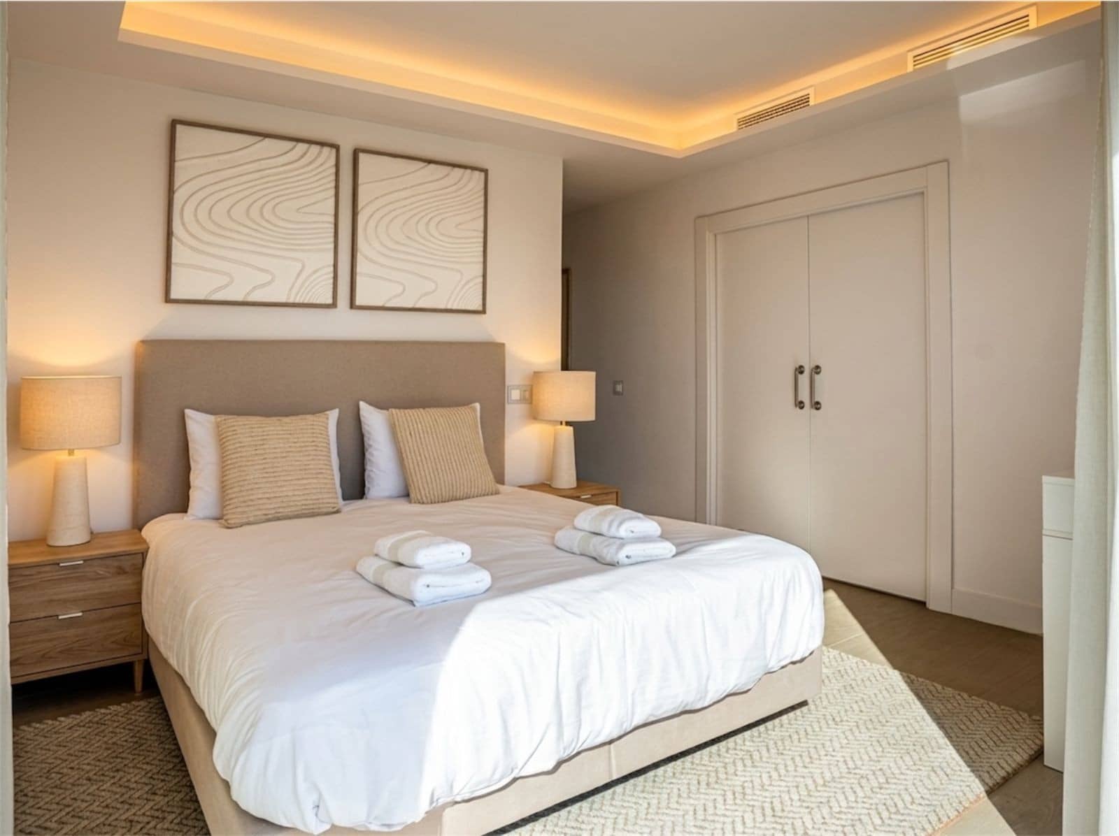 3 bedroom Penthouse for sale in Estepona with pool garage - € 3,800,000 (Ref: 9831224)