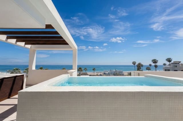 3 quarto Penthouse para venda em Estepona com piscina garagem - 3 800 000 € (Ref: 9831224)