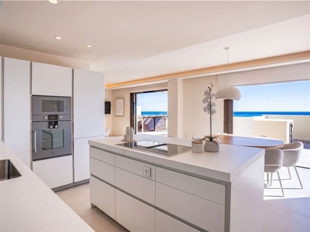 3 quarto Penthouse para venda em Estepona com piscina garagem - 3 800 000 € (Ref: 9831224)