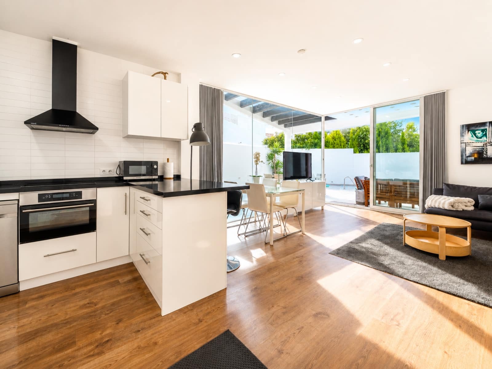 2 sypialnia Willa na sprzedaż w Fuengirola z basenem garażem - 625 000 € (Ref: 9833583)