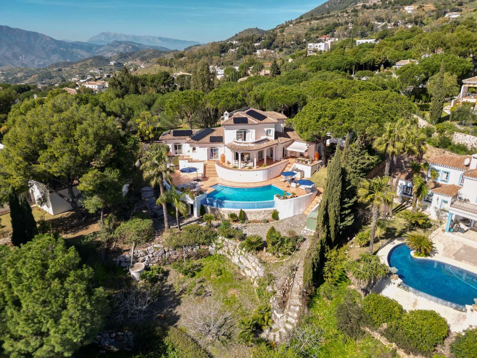 4 Zimmer Villa zu verkaufen in Mijas mit Pool Garage - 1.500.000 € (Ref: 9840326)