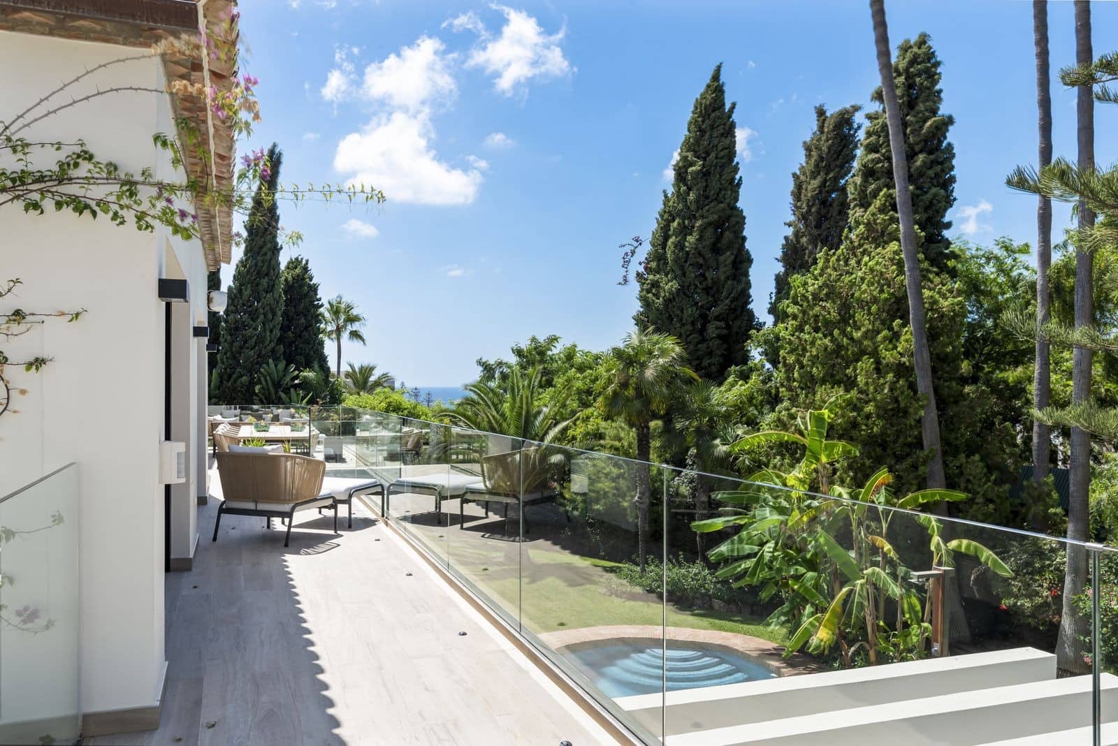 4 bedroom Villa for sale in Marbella with pool garage - € 3,695,000 (Ref: 9851512)