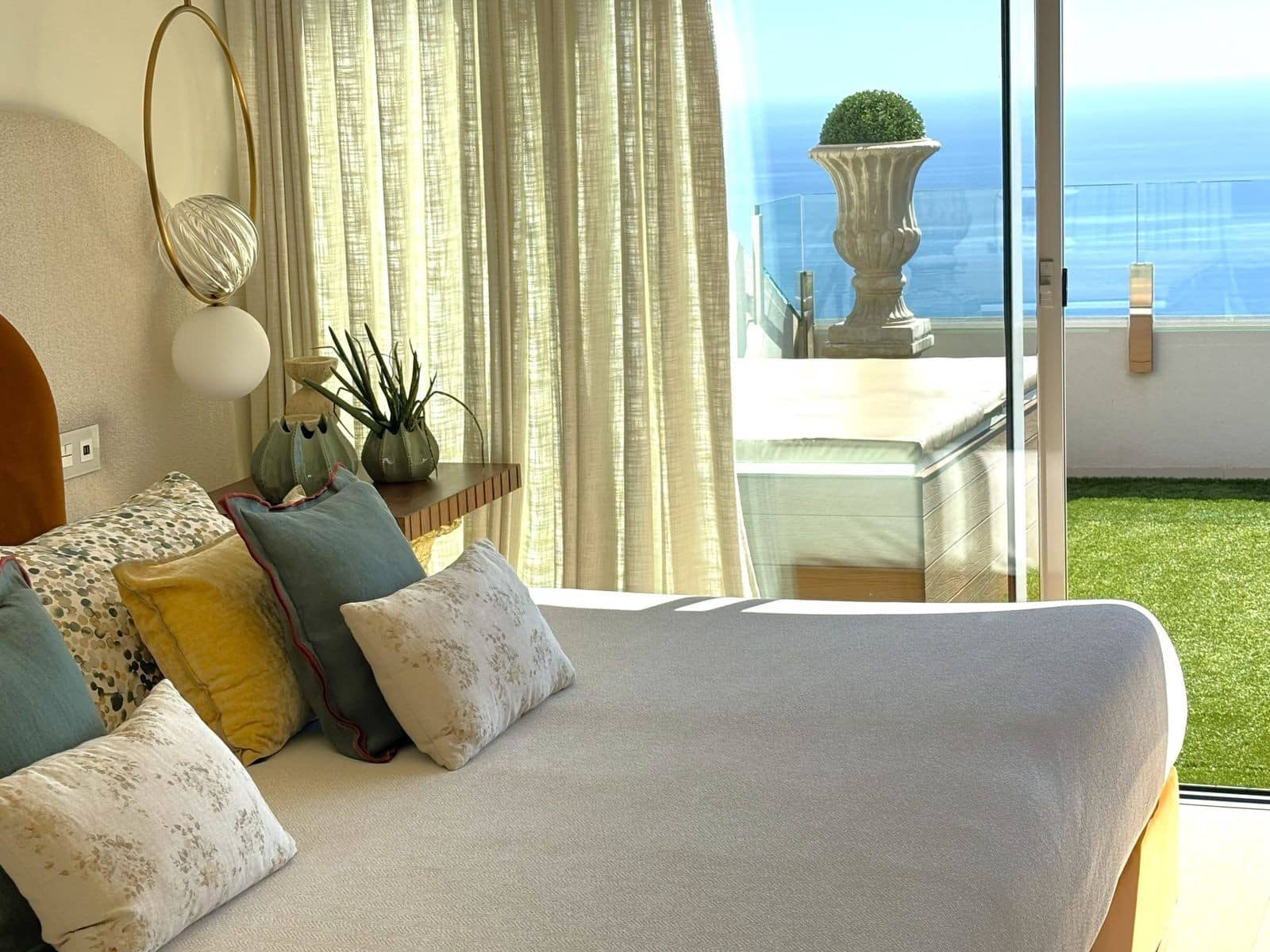 3 bedroom Apartment for sale in Benalmadena with pool garage - € 1,395,000 (Ref: 9851514)