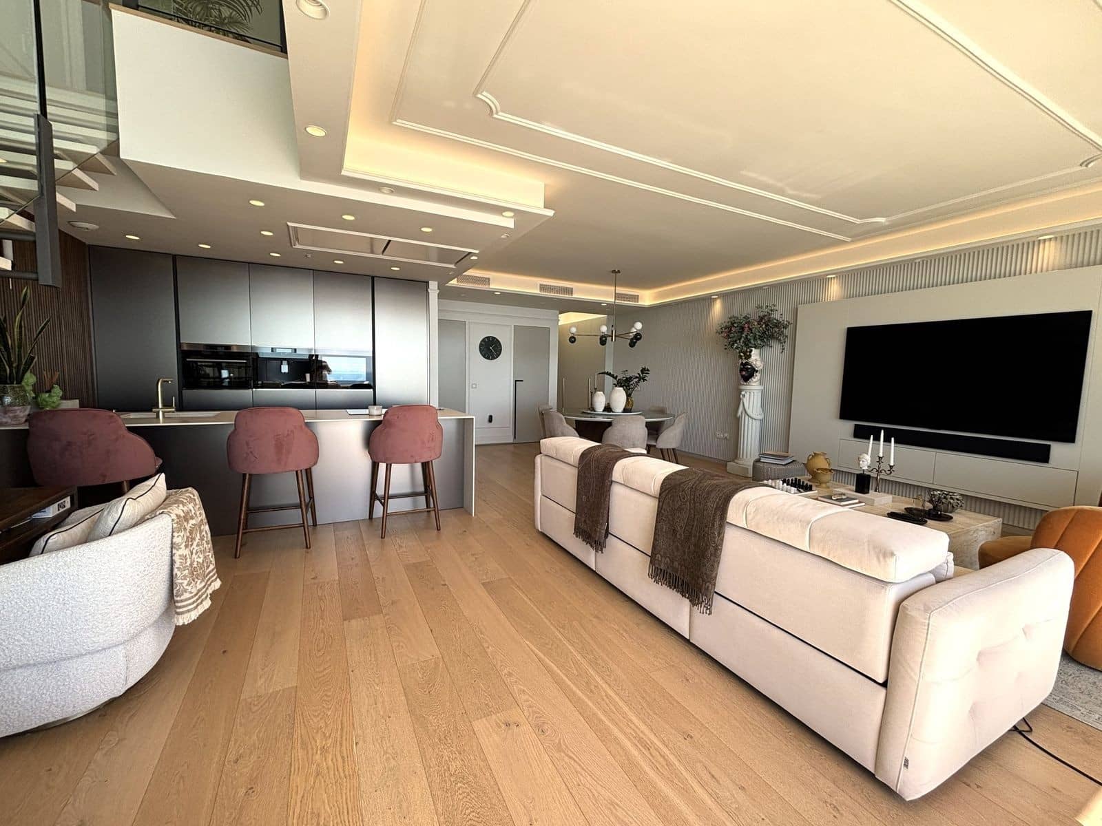 3 bedroom Apartment for sale in Benalmadena with pool garage - € 1,395,000 (Ref: 9851514)