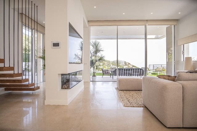 6 Zimmer Villa zu verkaufen in Mijas mit Pool Garage - 2.450.000 € (Ref: 9855328)