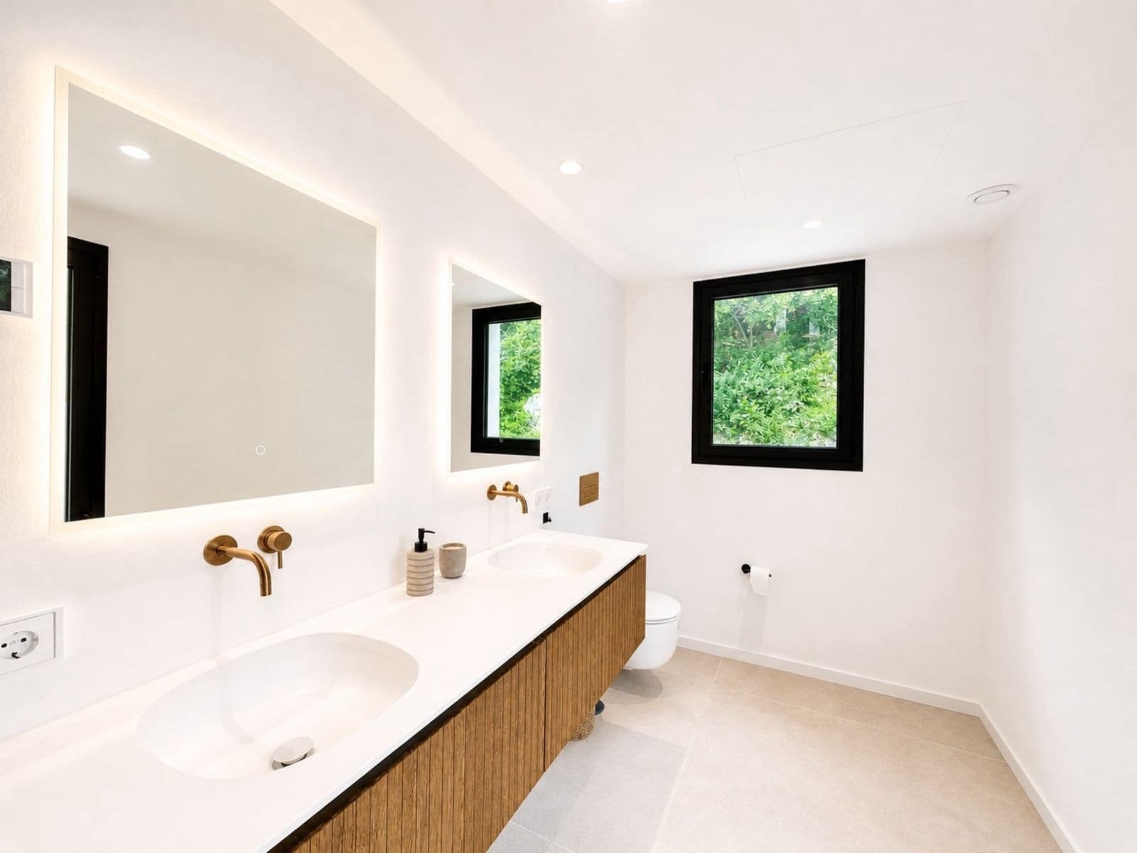 5 quarto Moradia para venda em El Madronal com piscina garagem - 3 995 000 € (Ref: 9855335)