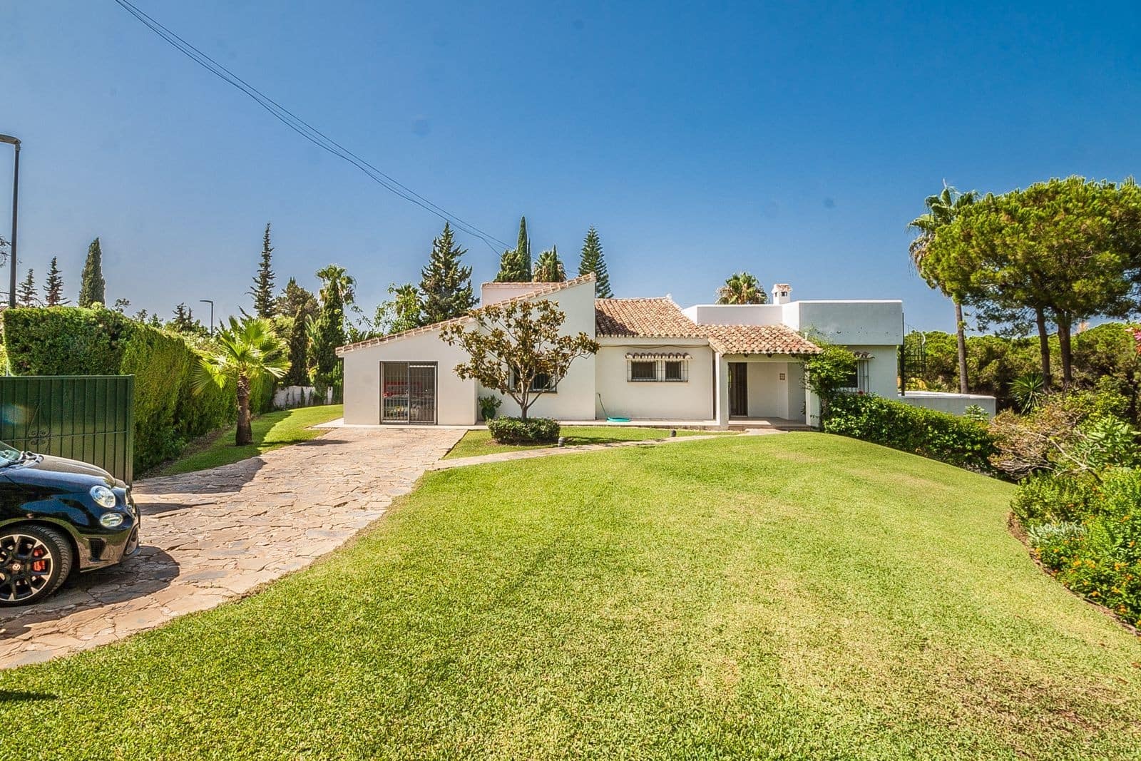 5 makuuhuone Huvila myytävänä paikassa Marbella mukana uima-altaan 
autotalli - 1 499 500 € (Ref: 9855339)