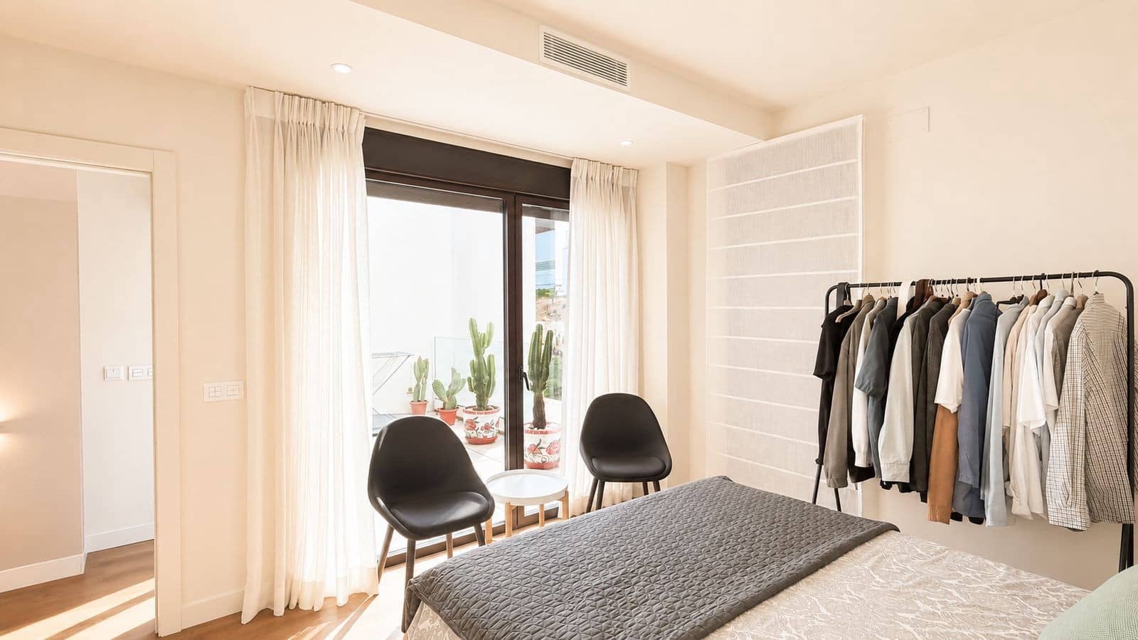 4 soverom Hus til salgs i La Cala de Mijas med svømmebasseng garasje - € 999 000 (Ref: 9855340)