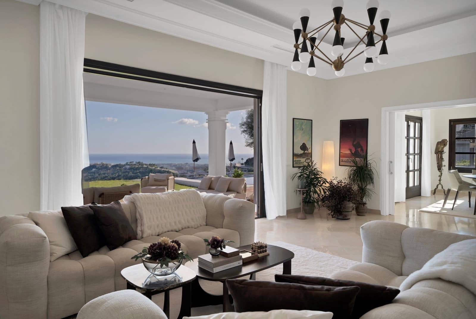 5 sovrum Villa till salu i Benahavis med pool garage - 2 750 000 € (Ref: 9855342)