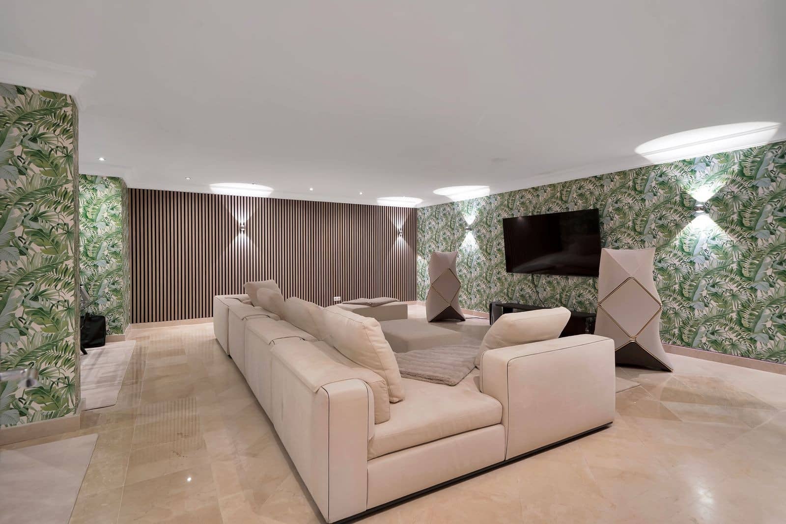 5 sovrum Villa till salu i Benahavis med pool garage - 2 750 000 € (Ref: 9855342)