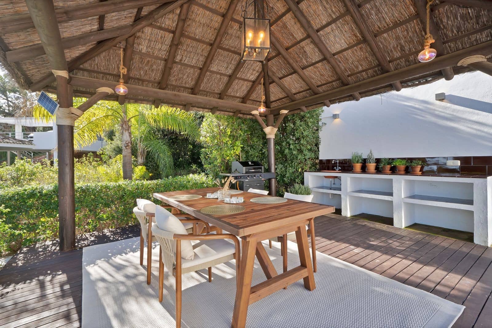 5 sovrum Villa till salu i Benahavis med pool garage - 2 750 000 € (Ref: 9855342)