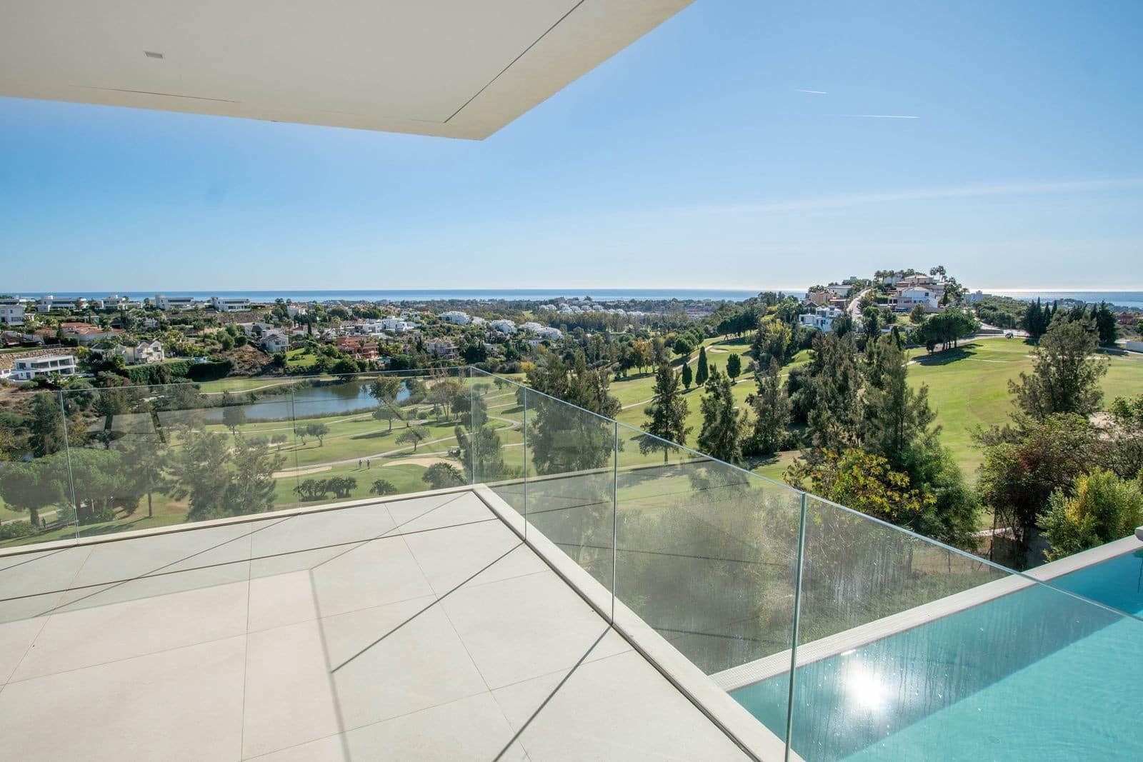 5 sovrum Villa till salu i Benahavis med pool garage - 5 600 000 € (Ref: 9858084)