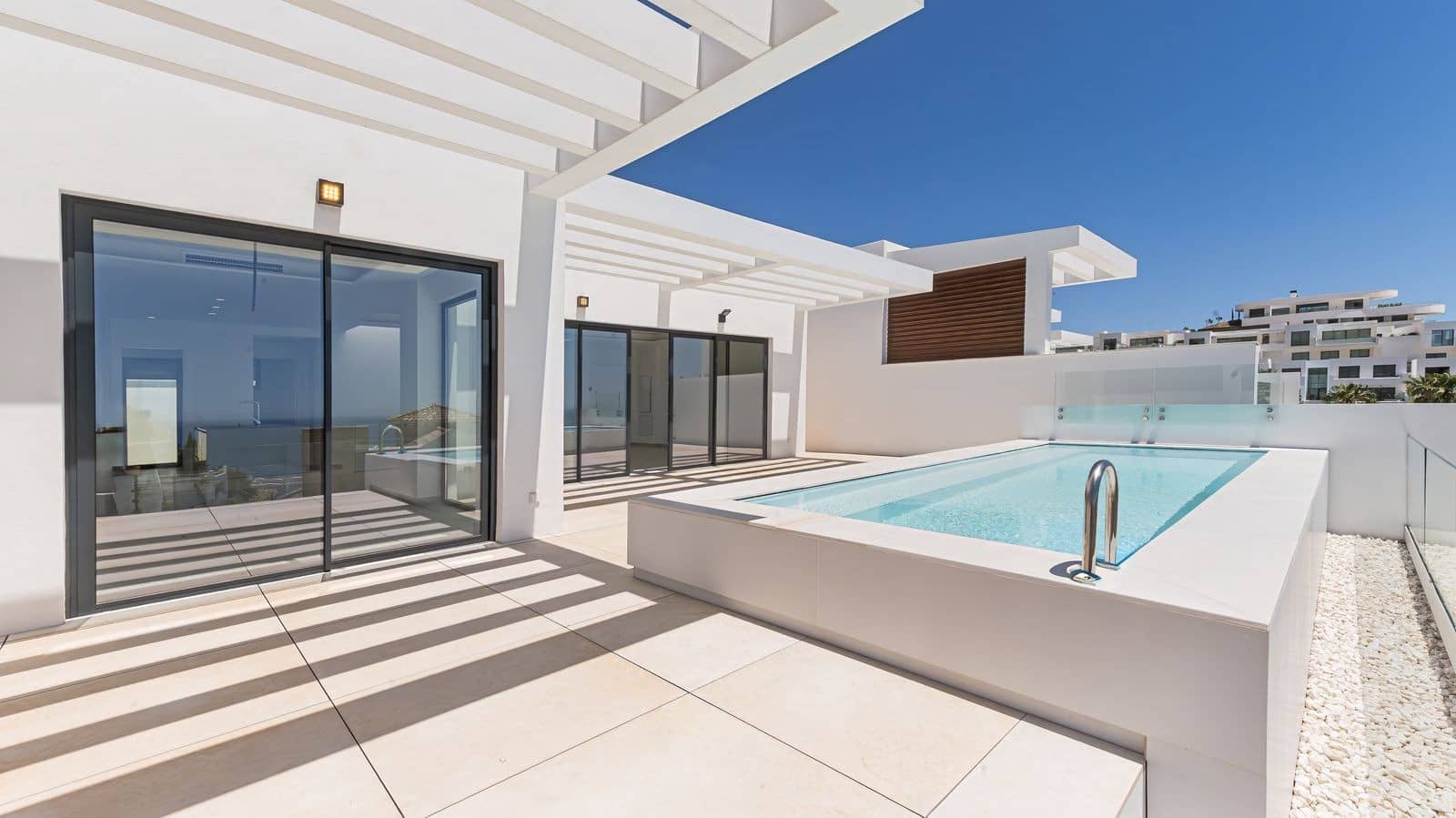 5 bedroom Villa for sale in Benalmadena with pool garage - € 1,850,000 (Ref: 9859868)