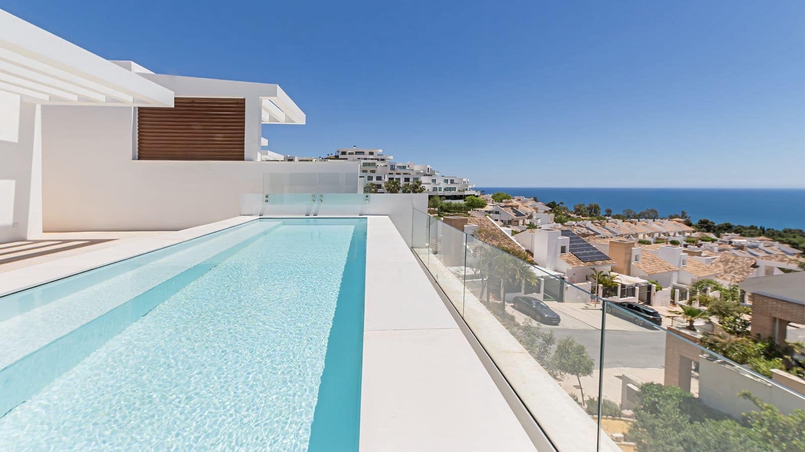 5 bedroom Villa for sale in Benalmadena with pool garage - € 1,850,000 (Ref: 9859868)