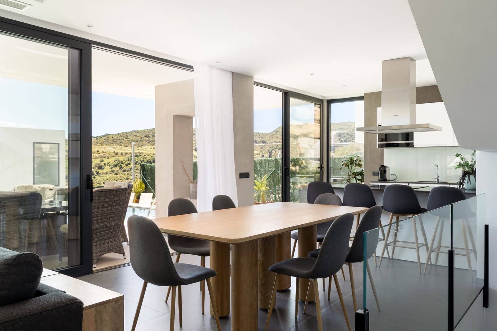 4 soverom Villa til salgs i Estepona med svømmebasseng garasje - € 1 295 000 (Ref: 9859871)