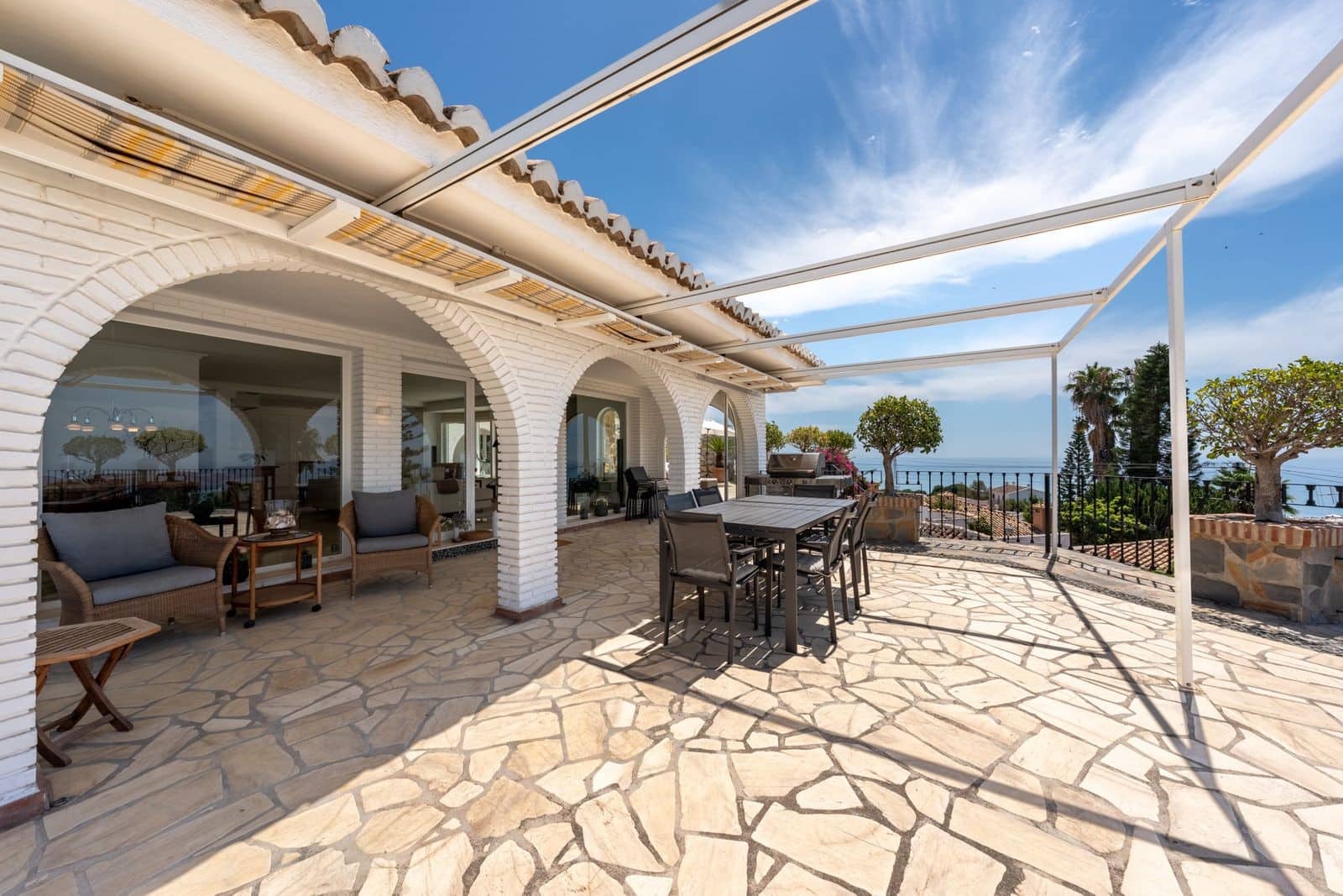 4 soverom Villa til salgs i Benalmadena med svømmebasseng garasje - € 2 695 000 (Ref: 9859878)