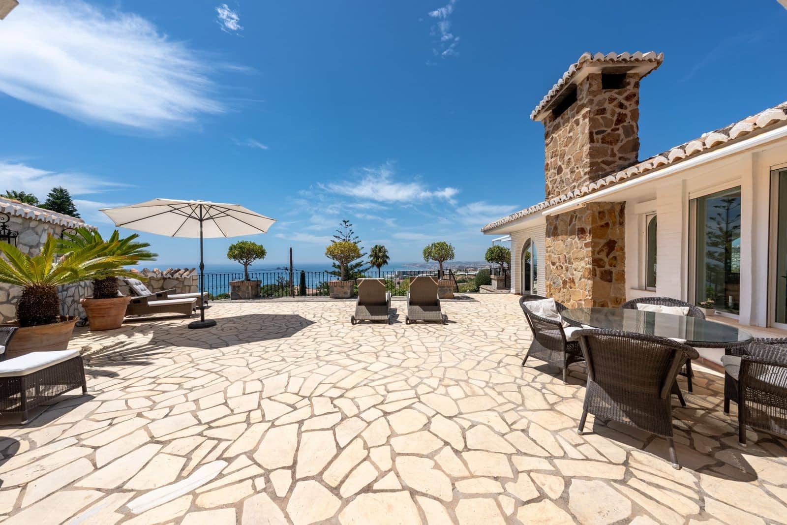 4 soverom Villa til salgs i Benalmadena med svømmebasseng garasje - € 2 695 000 (Ref: 9859878)