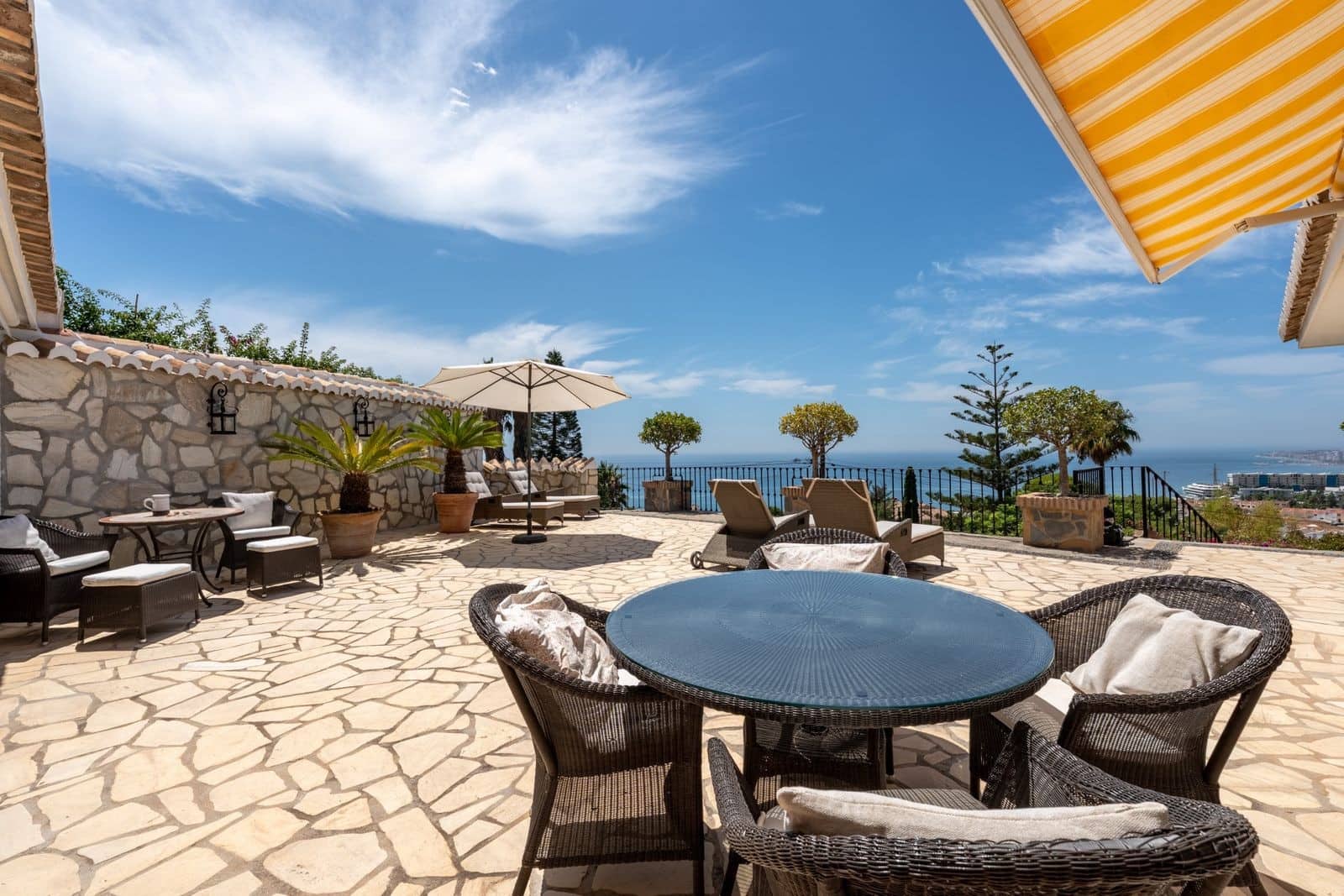 4 soverom Villa til salgs i Benalmadena med svømmebasseng garasje - € 2 695 000 (Ref: 9859878)