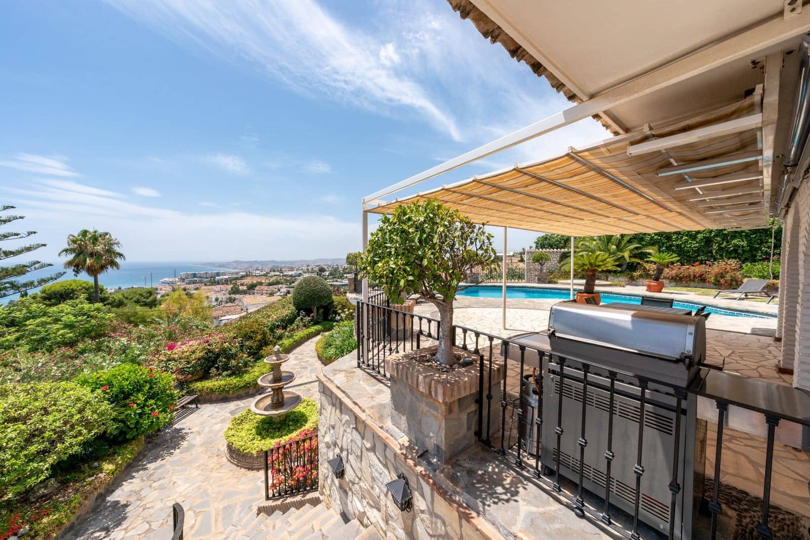 4 soverom Villa til salgs i Benalmadena med svømmebasseng garasje - € 2 695 000 (Ref: 9859878)