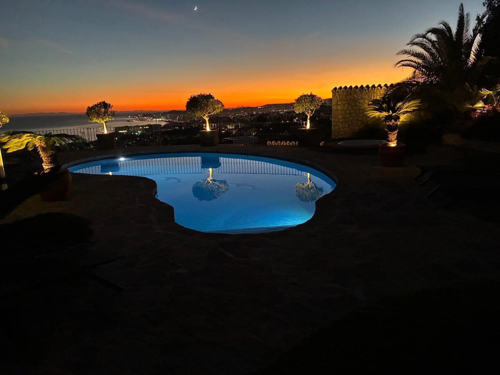 4 bedroom Villa for sale in Benalmadena with pool garage - € 2,695,000 (Ref: 9859878)