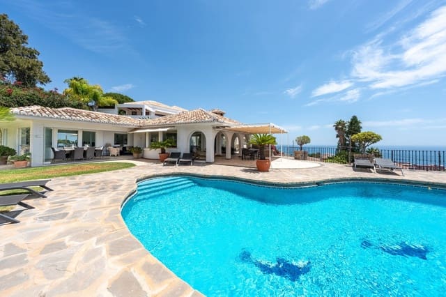 4 soveværelse Villa til salg i Benalmádena med swimmingpool garage - € 2.695.000 (Ref: 9859878)