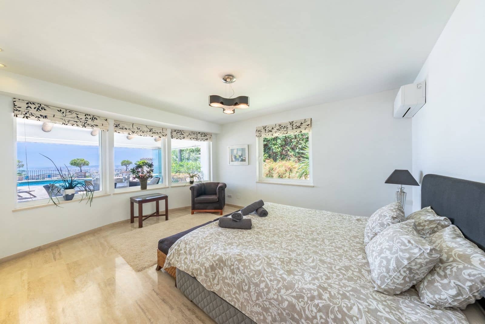 4 bedroom Villa for sale in Benalmadena with pool garage - € 2,695,000 (Ref: 9859878)