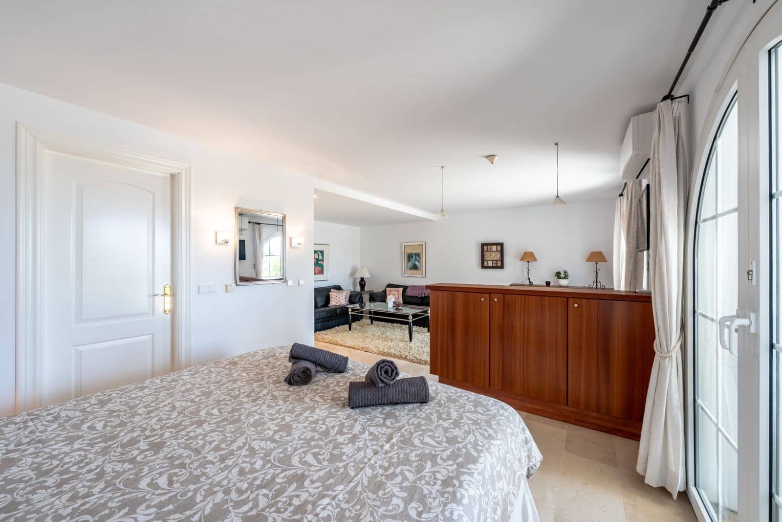 4 bedroom Villa for sale in Benalmadena with pool garage - € 2,695,000 (Ref: 9859878)