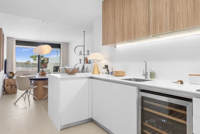 2 slaapkamer Appartement te koop in Marbella met zwembad garage - € 490.000 (Ref: 9859879)