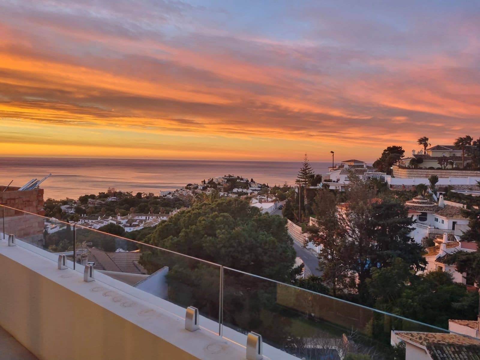 5 bedroom Villa for sale in Benalmadena with pool garage - € 1,300,000 (Ref: 9861764)