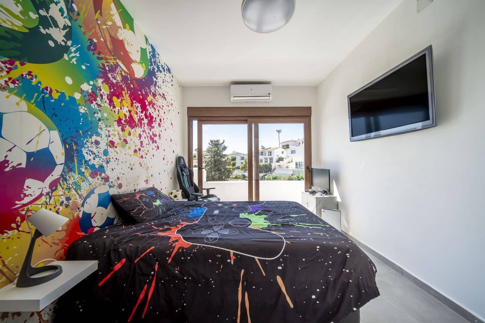 5 bedroom Villa for sale in Benalmadena with pool garage - € 1,300,000 (Ref: 9861764)