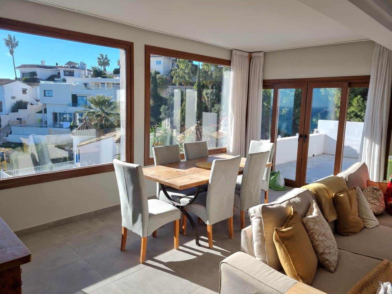5 bedroom Villa for sale in Benalmadena with pool garage - € 1,300,000 (Ref: 9861764)