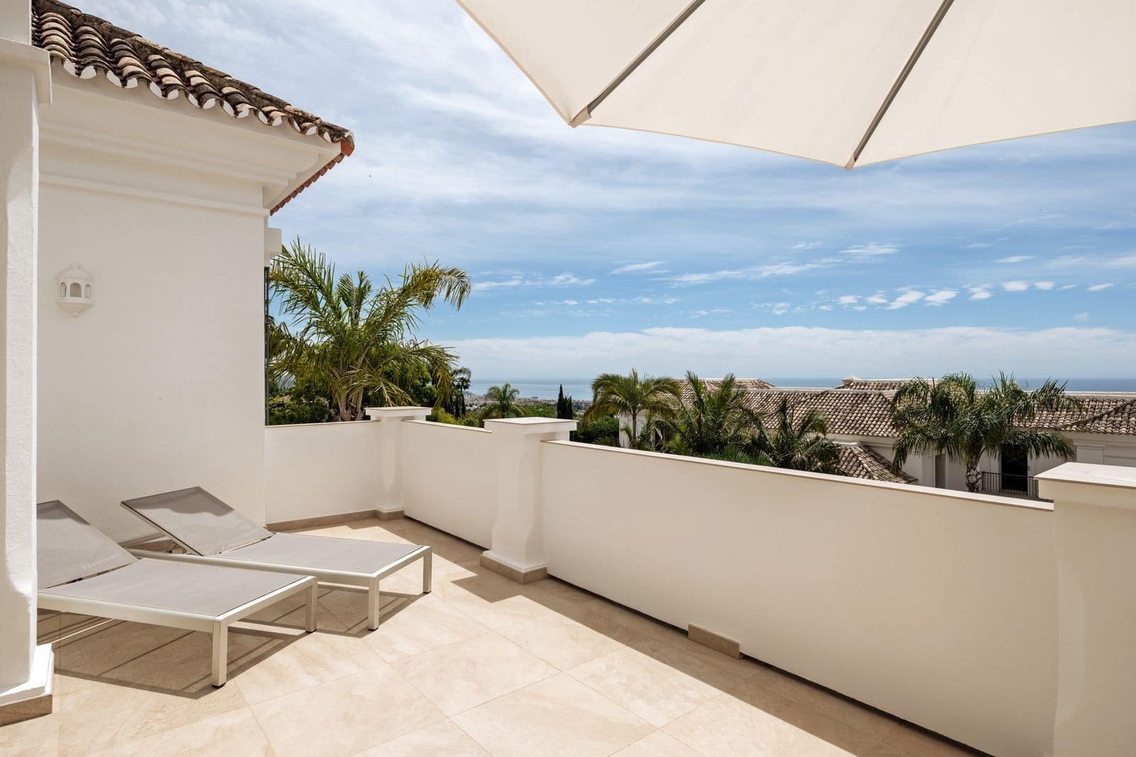 5 bedroom Villa for sale in Marbella with pool garage - € 5,500,000 (Ref: 9861766)