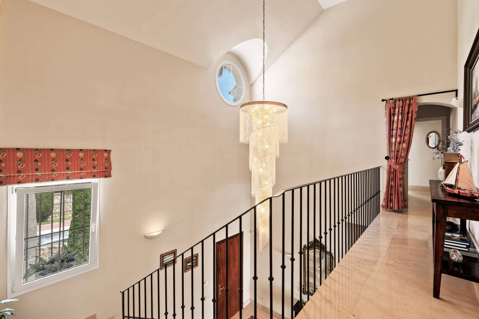 5 bedroom Villa for sale in Marbella with pool garage - € 5,500,000 (Ref: 9861766)