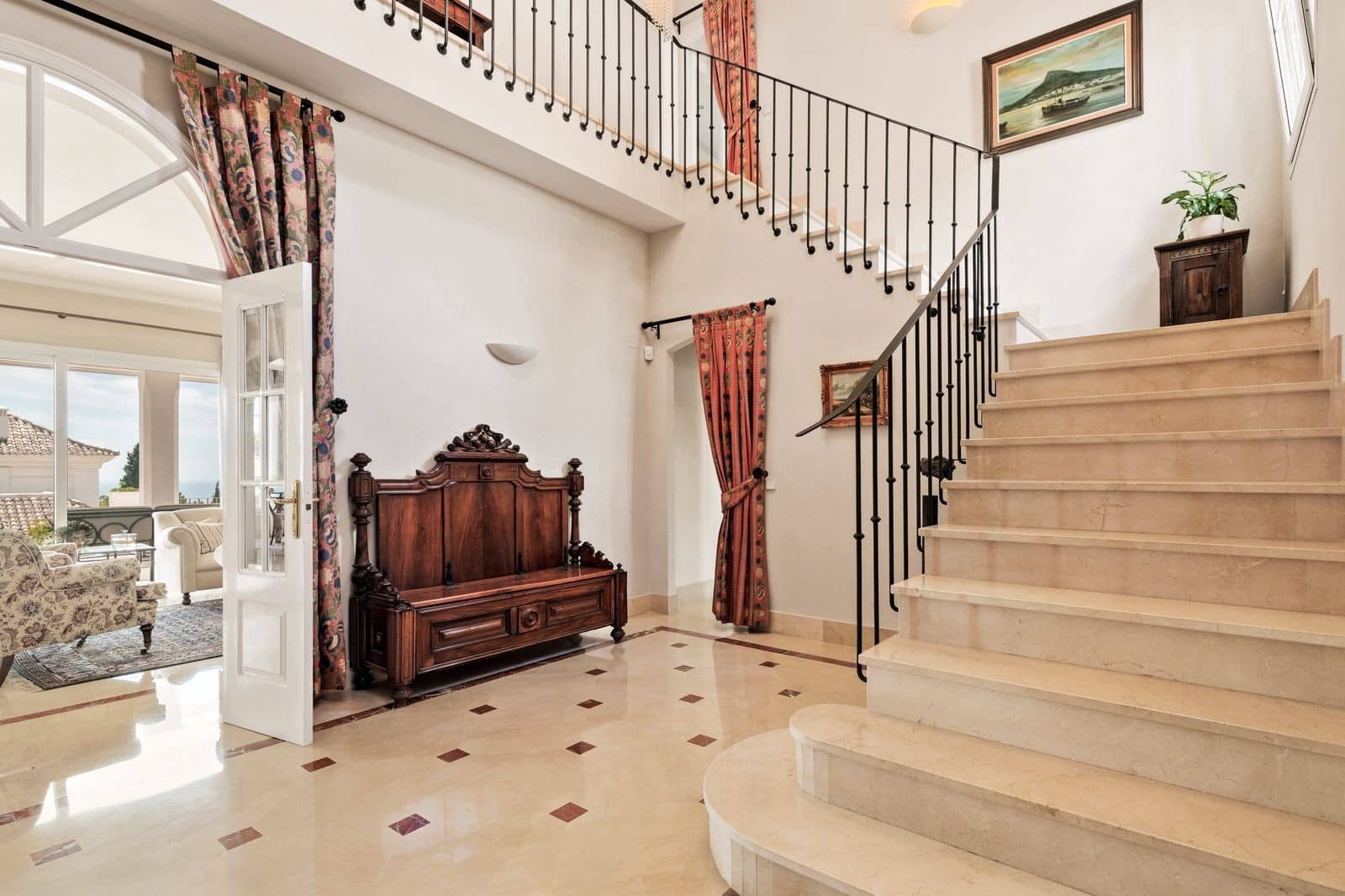 5 bedroom Villa for sale in Marbella with pool garage - € 5,500,000 (Ref: 9861766)