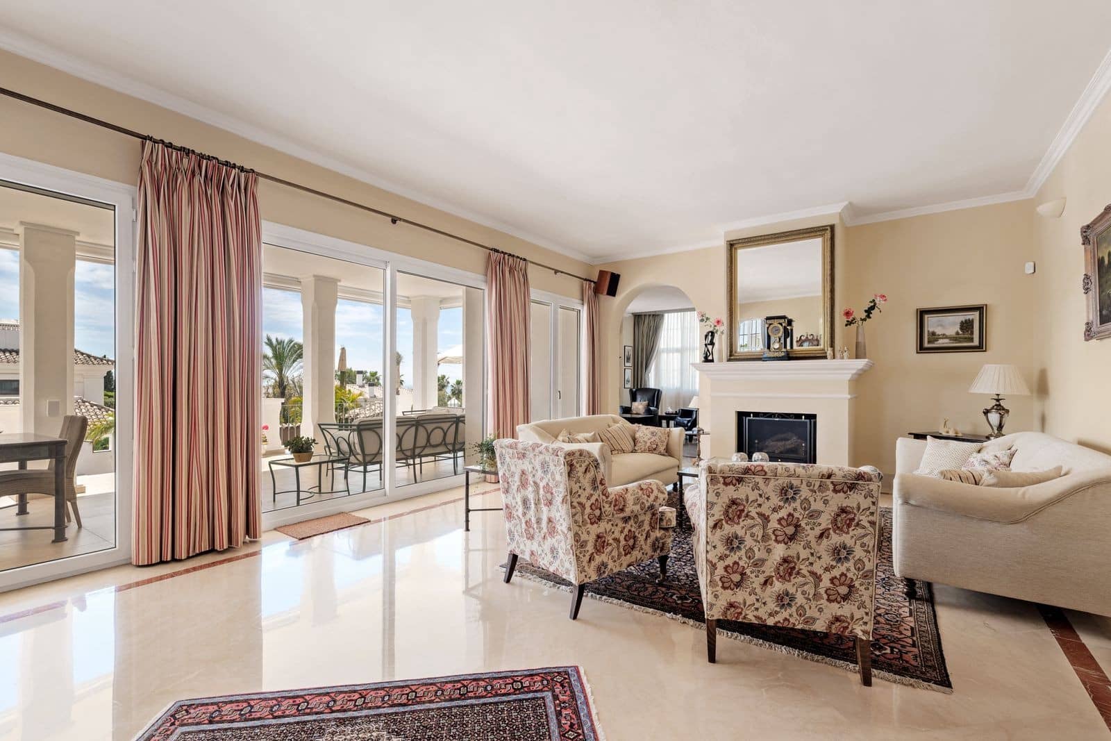 5 bedroom Villa for sale in Marbella with pool garage - € 5,500,000 (Ref: 9861766)