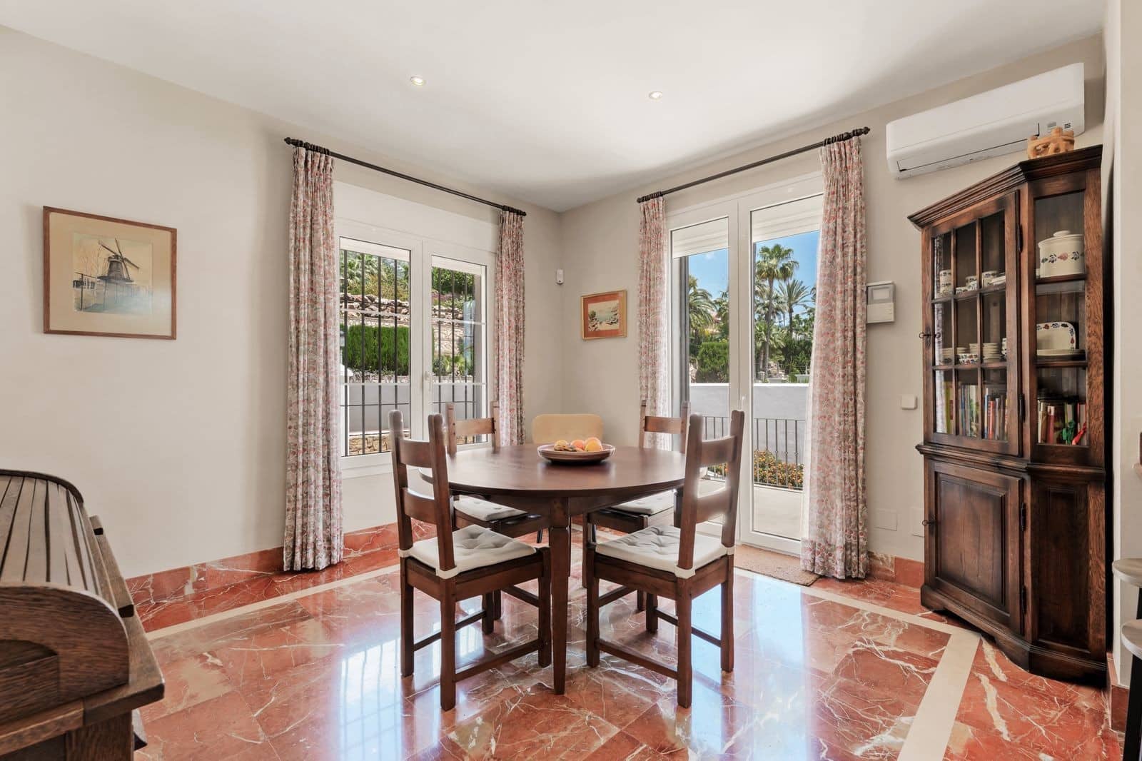 5 bedroom Villa for sale in Marbella with pool garage - € 5,500,000 (Ref: 9861766)