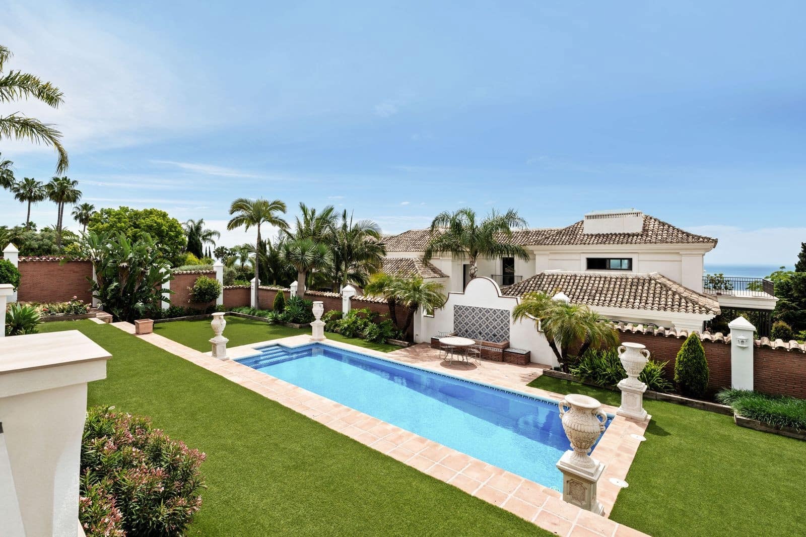 5 bedroom Villa for sale in Marbella with pool garage - € 5,500,000 (Ref: 9861766)