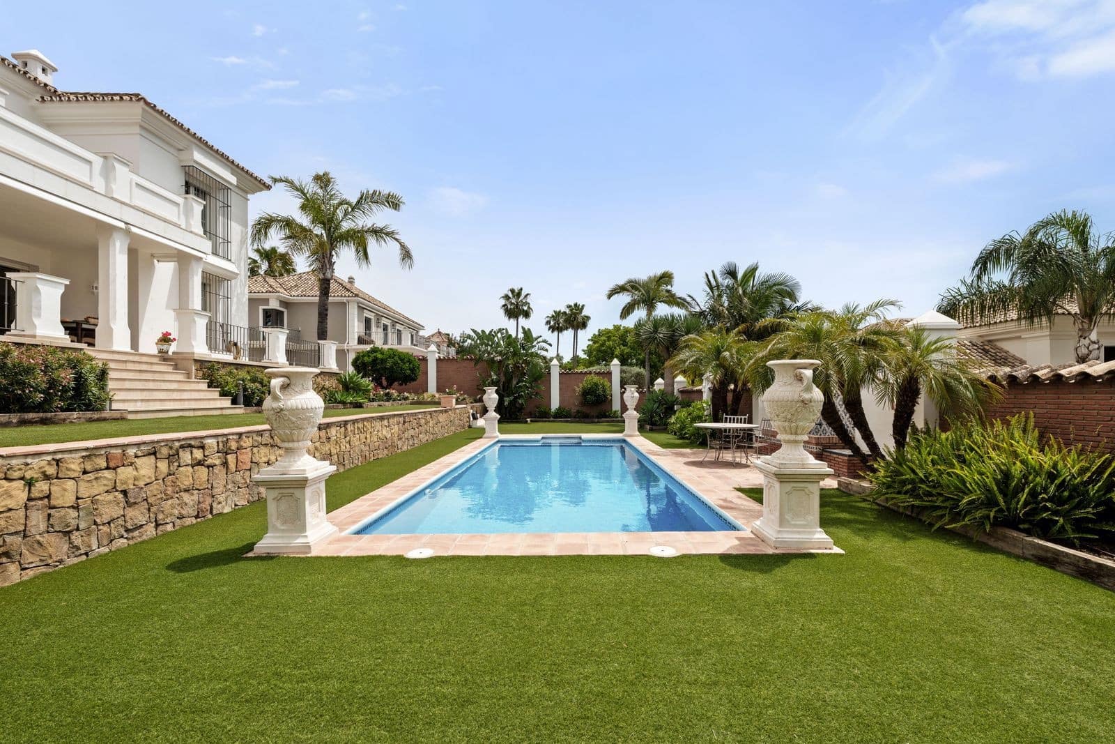 5 bedroom Villa for sale in Marbella with pool garage - € 5,500,000 (Ref: 9861766)